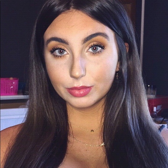 Meet your Posher, Faith - Picture 1 of 1